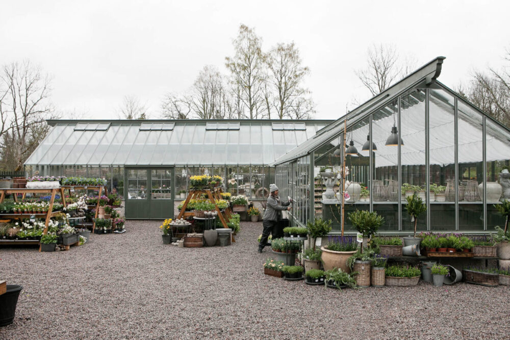 Växthus byggt i vinkel.