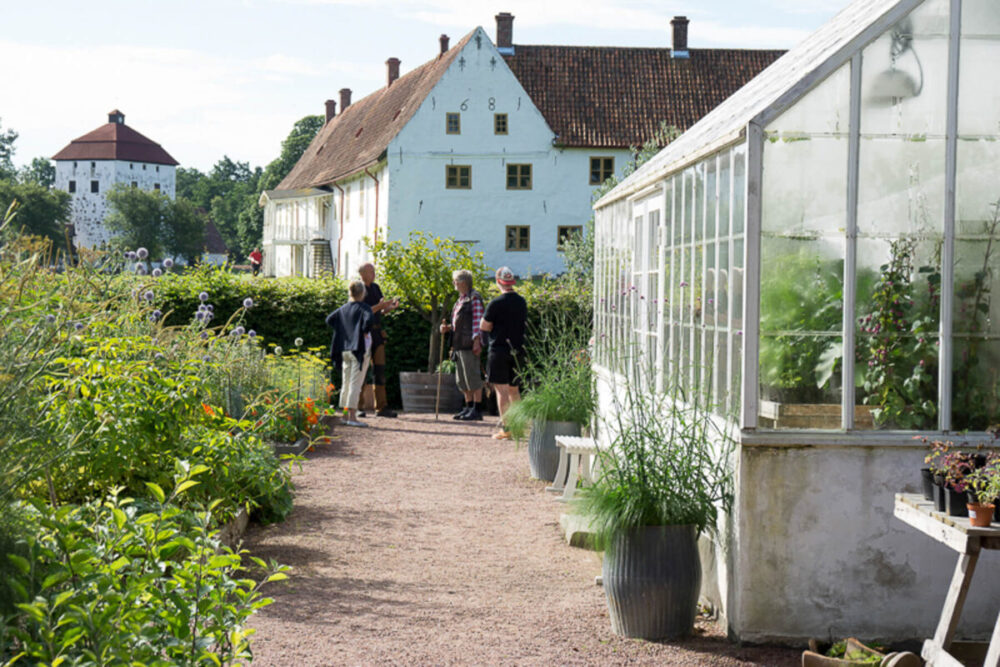 Växthus mot slottsgård.