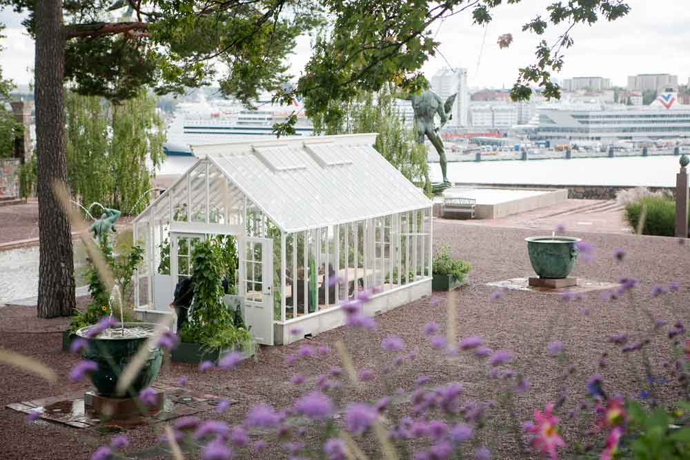 Vitt växthus på Millesgården.