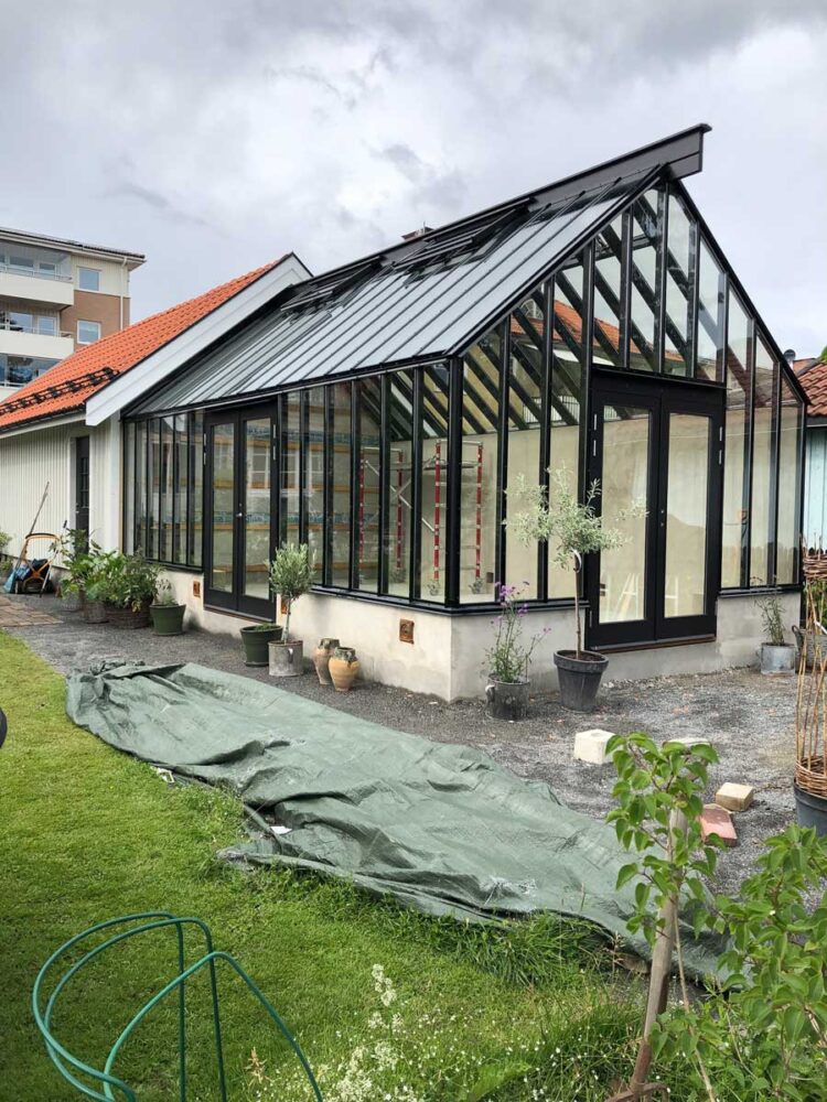 Ett svart växthus